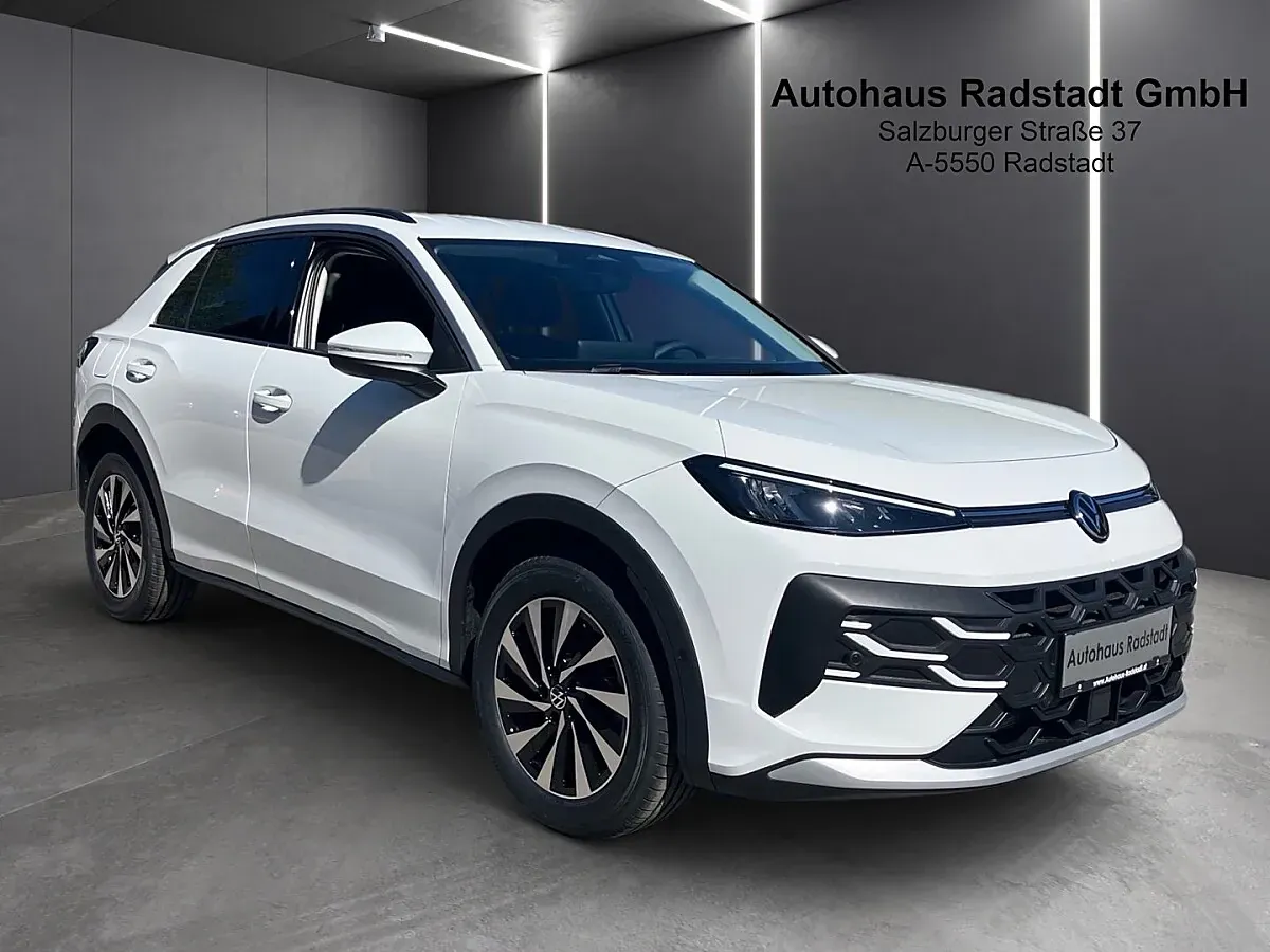 Volkswagen T-Roc 2026 photo 2