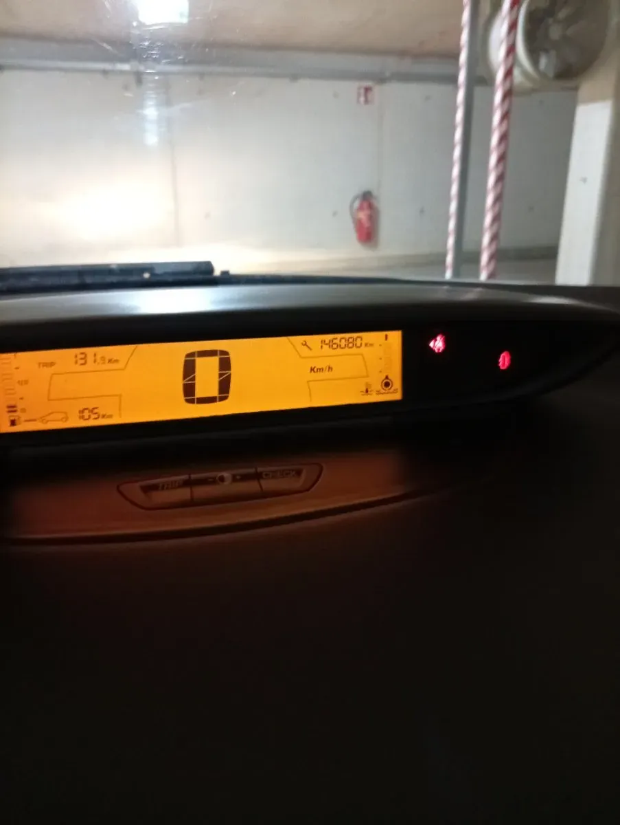 Citroen C4 2006 photo 3