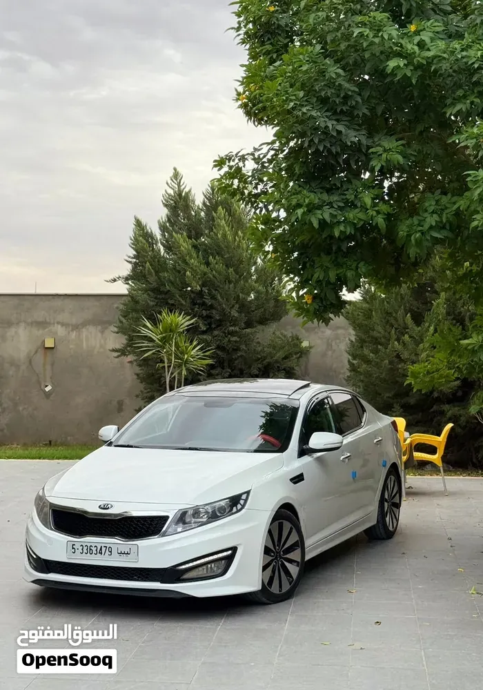 Kia K5 2011 photo 2