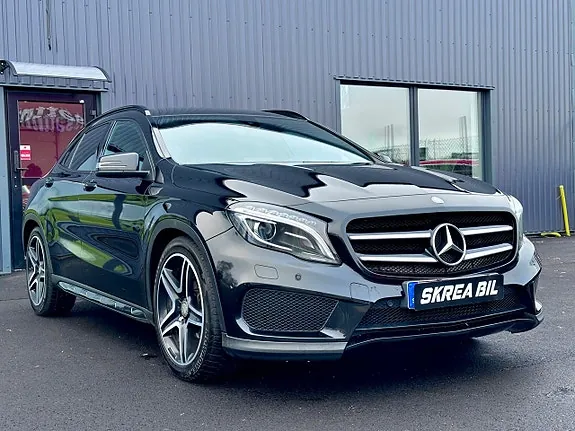 Mercedes-Benz Gla180 D 2016 photo 2