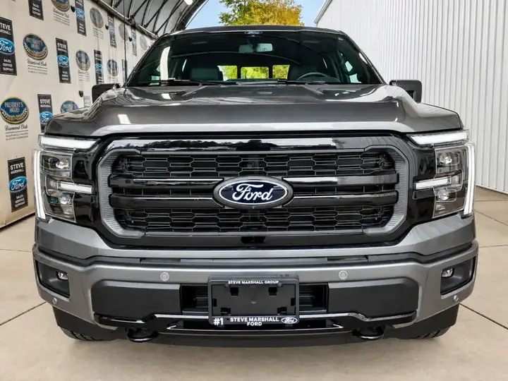 Ford F-150 2026 photo 3