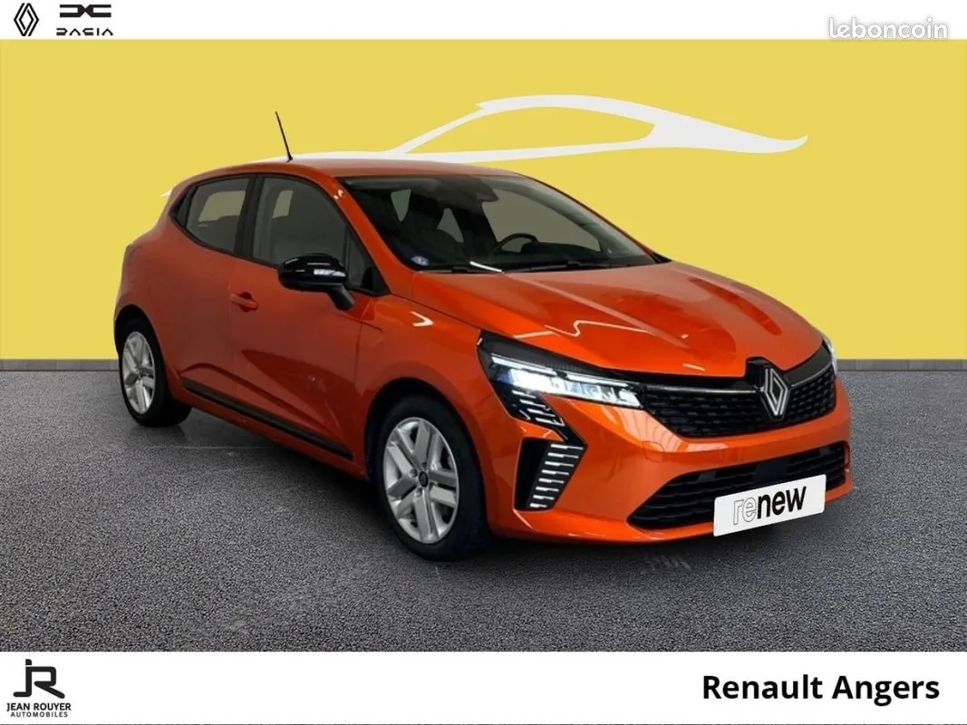 Renault Clio 2024 photo 2