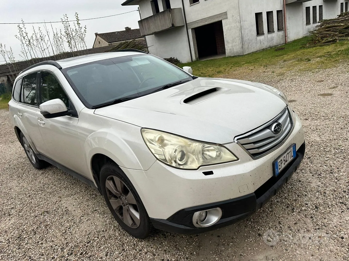 Subaru Outback 2013 photo 4