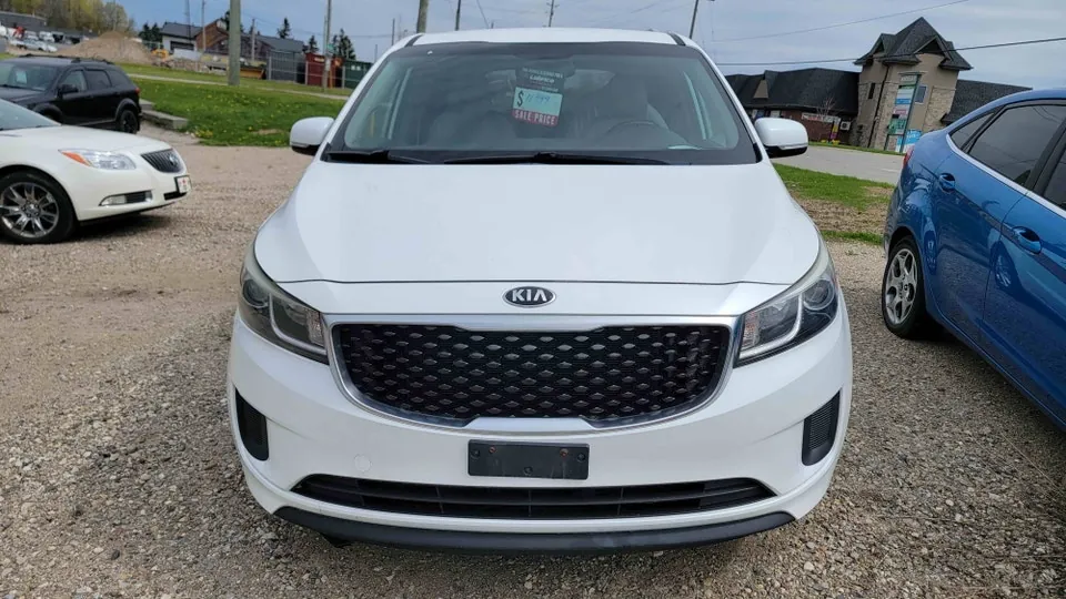 Kia Sedona 2017 photo 4