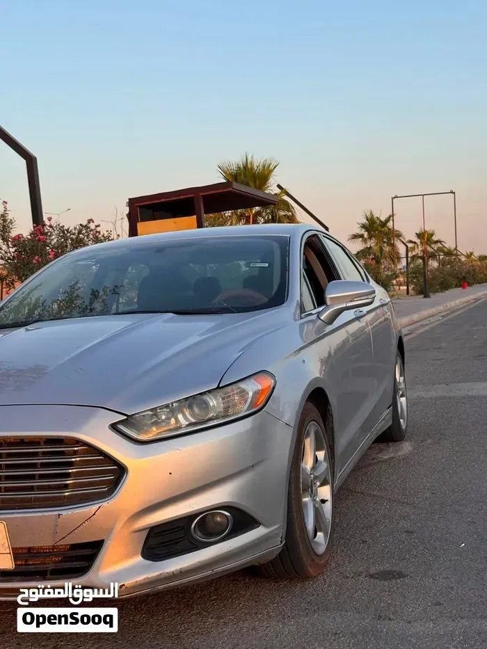 Ford Fusion 2014 photo 2