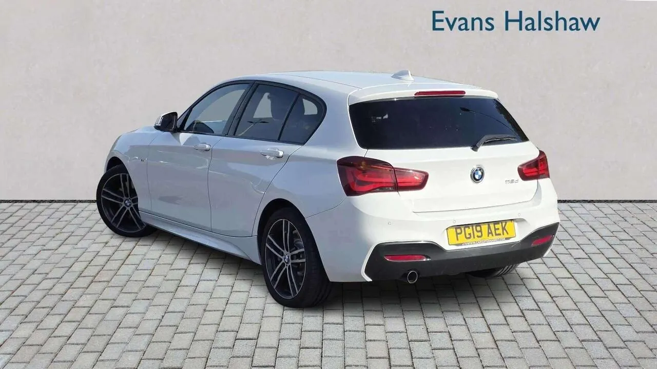 BMW 1 Series 2019 photo 3