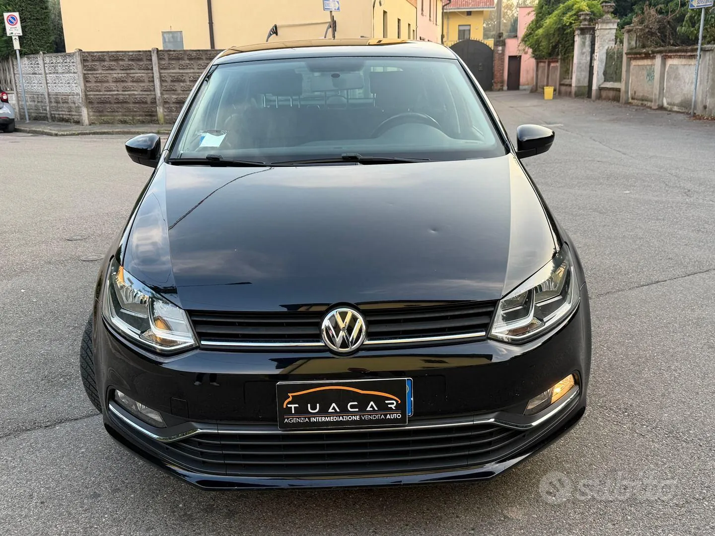 Volkswagen Polo 2015 photo 2