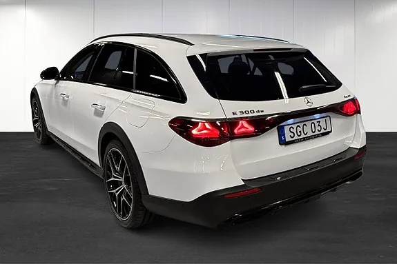 Mercedes-Benz E300 De 2024 photo 4