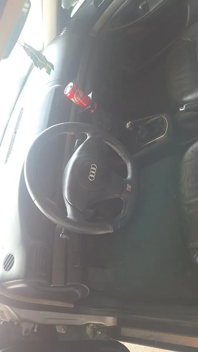Audi A4 2000 photo 2