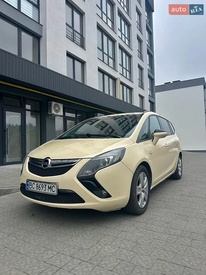 Opel Zafira Tourer 2012 photo 3