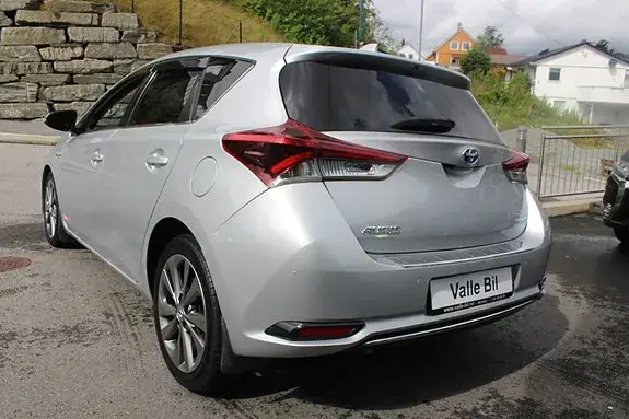 Toyota Auris 2017 photo 4