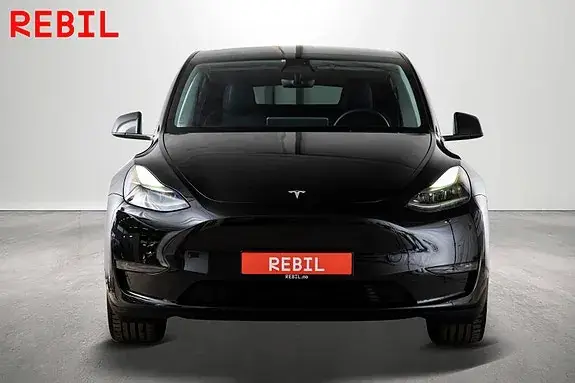 Tesla Model Y 2023 photo 3