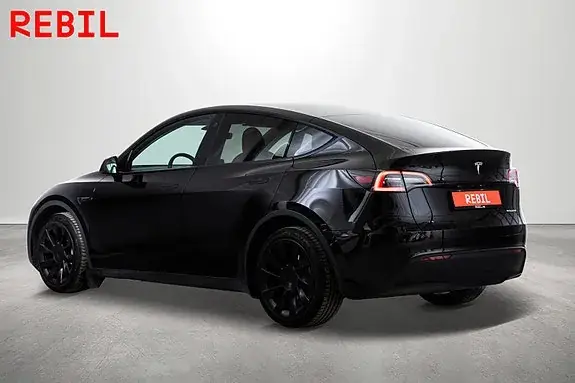 Tesla Model Y 2023 photo 5