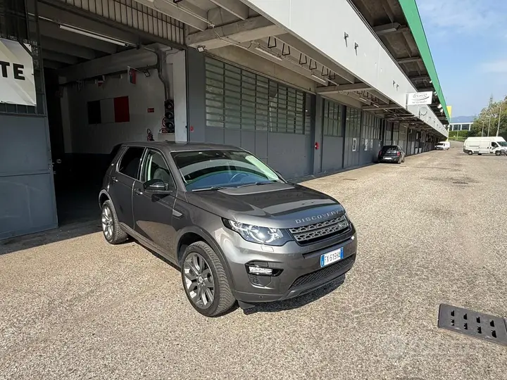 Land Rover Discovery Sport 2019 photo 3