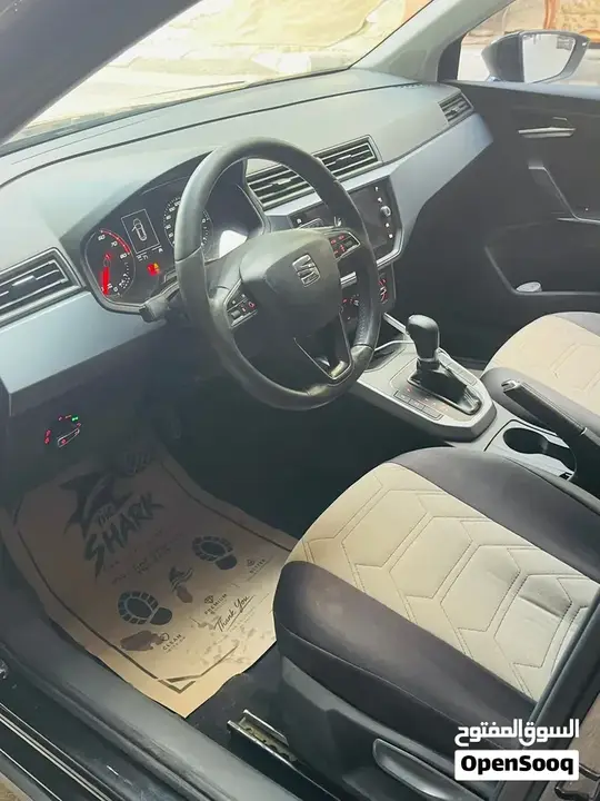 Seat Arona 2019 photo 4