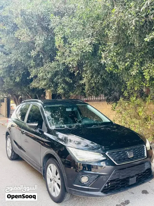 Seat Arona 2019 photo 2