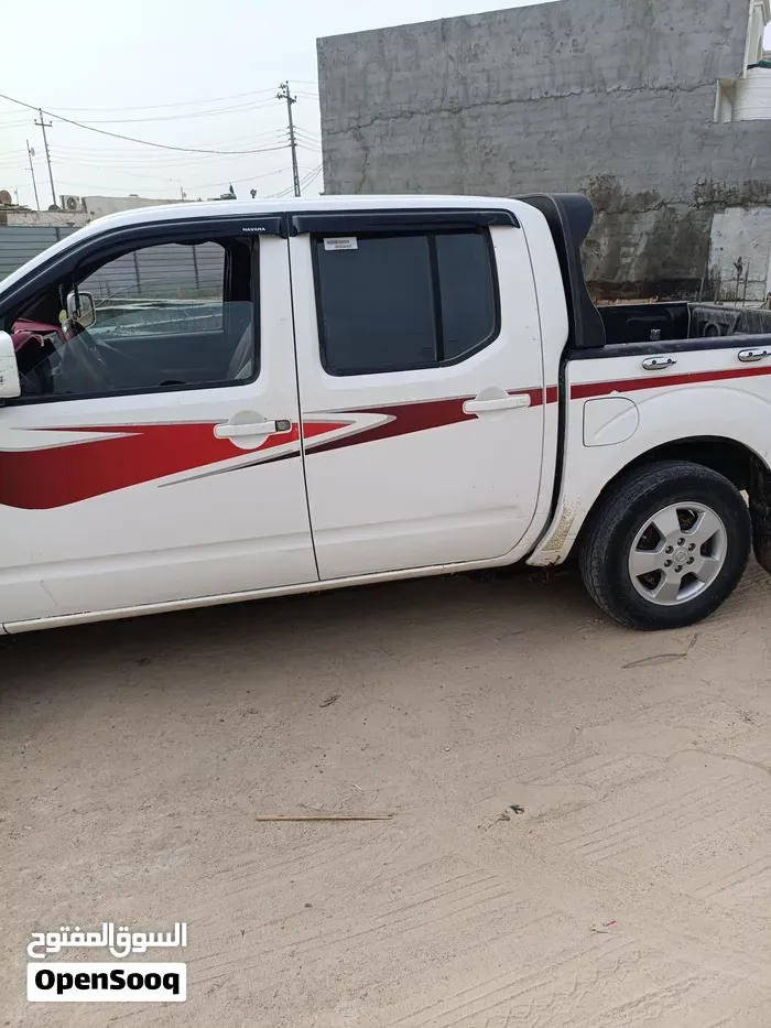 Nissan Navara 2013 photo 4