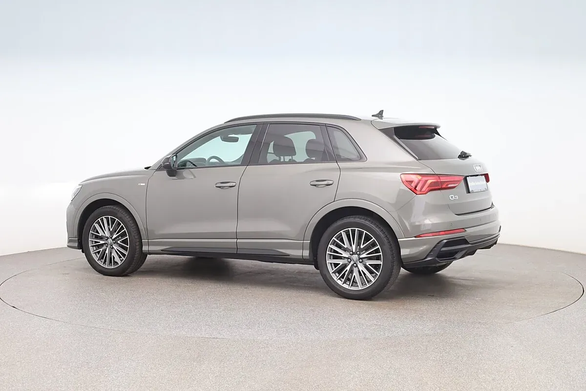 Audi Q3 2019 photo 3