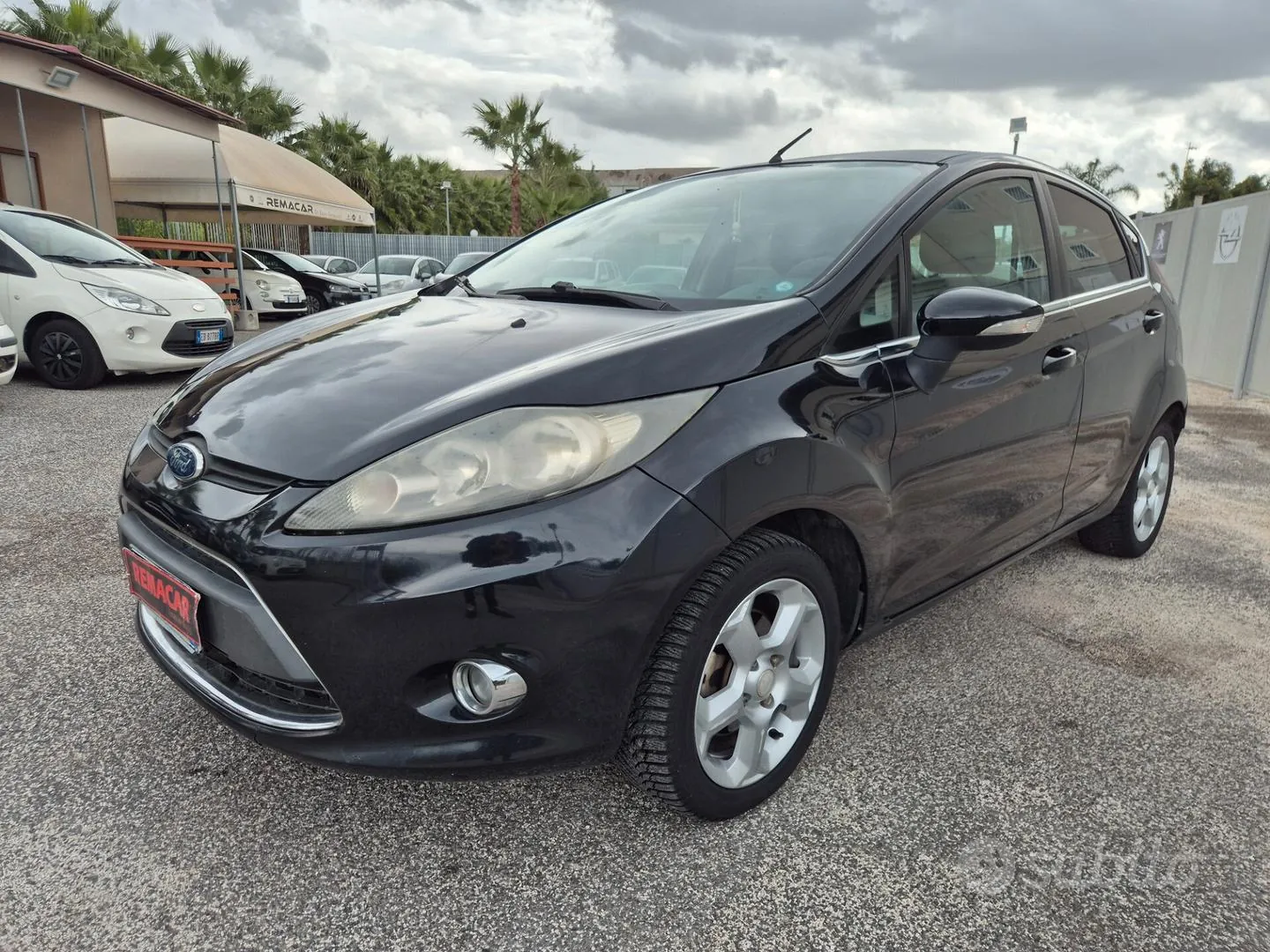 Ford Fiesta 2010 photo 2