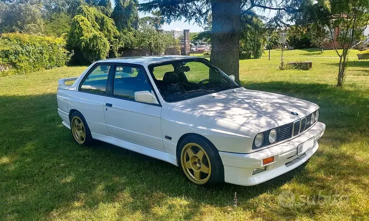 BMW M3 E30