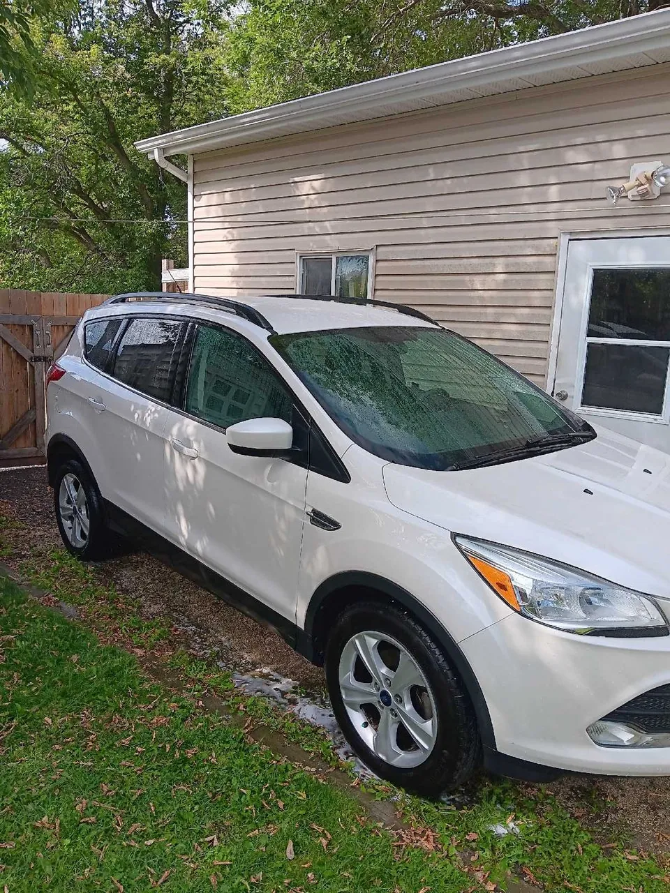 Ford Escape 2013 photo 2