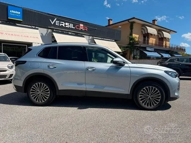 Volkswagen Tiguan 2025 photo 4