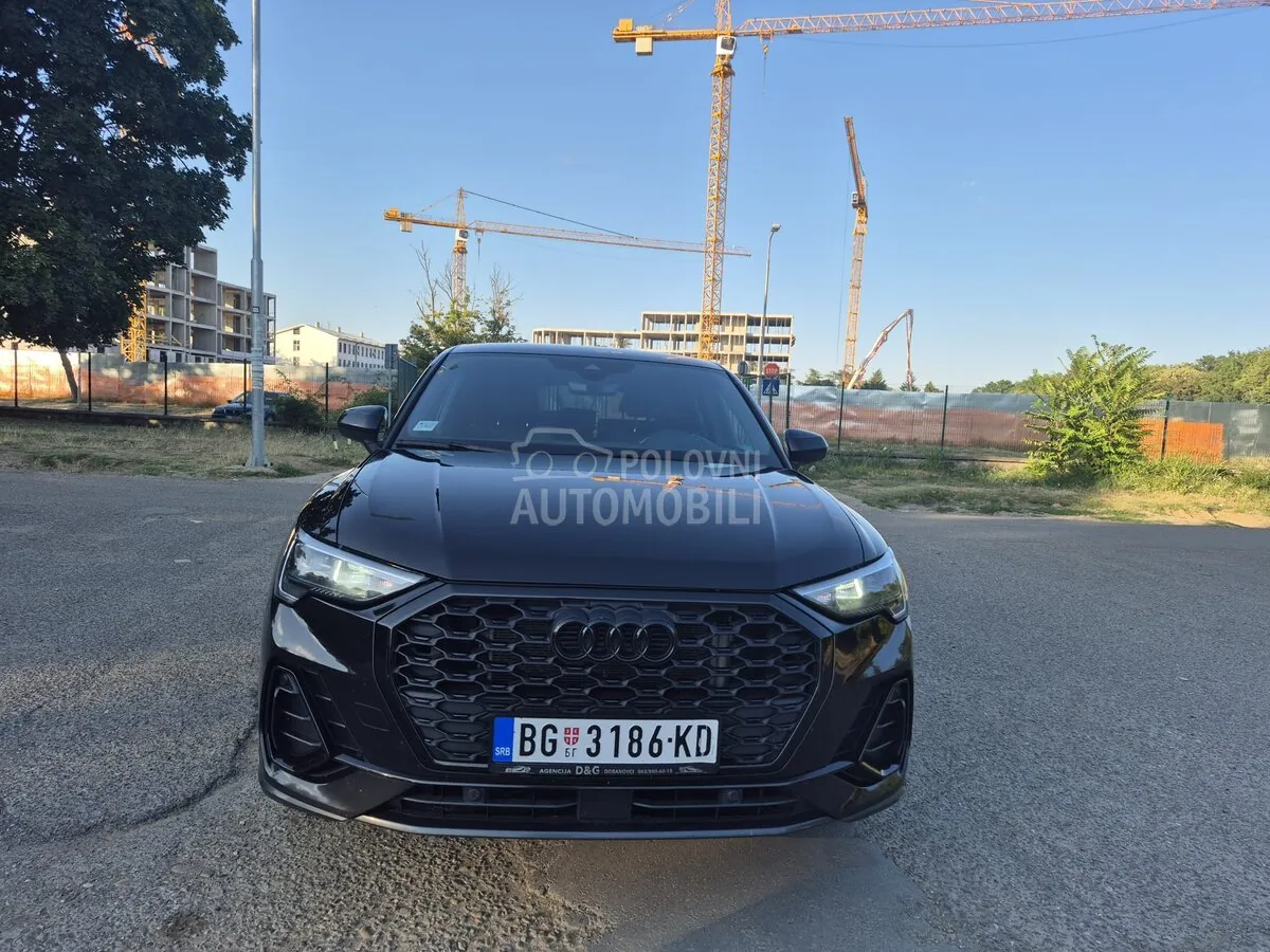 Audi Q3 2022 photo 4