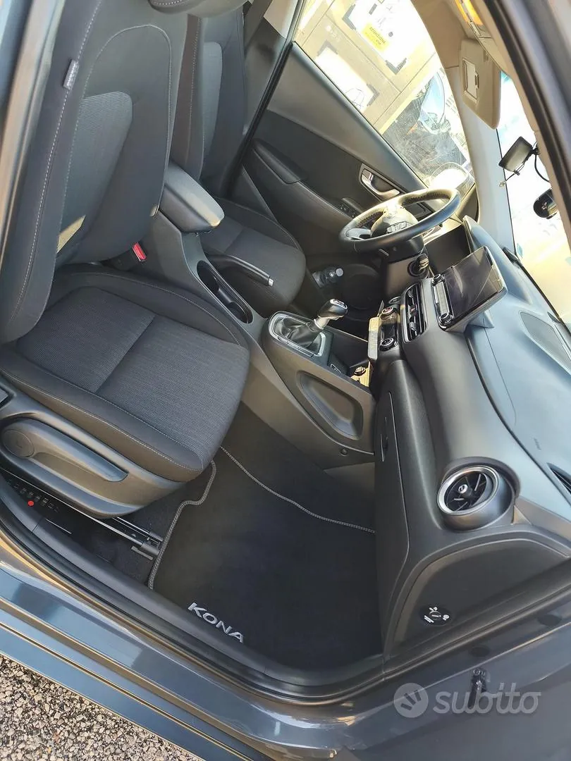 Hyundai Kona 2023 photo 2