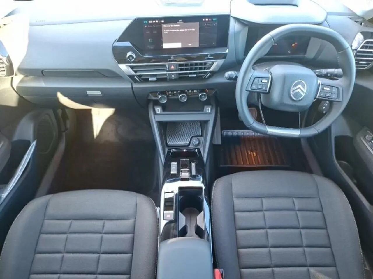 Citroen C4 2026 photo 3