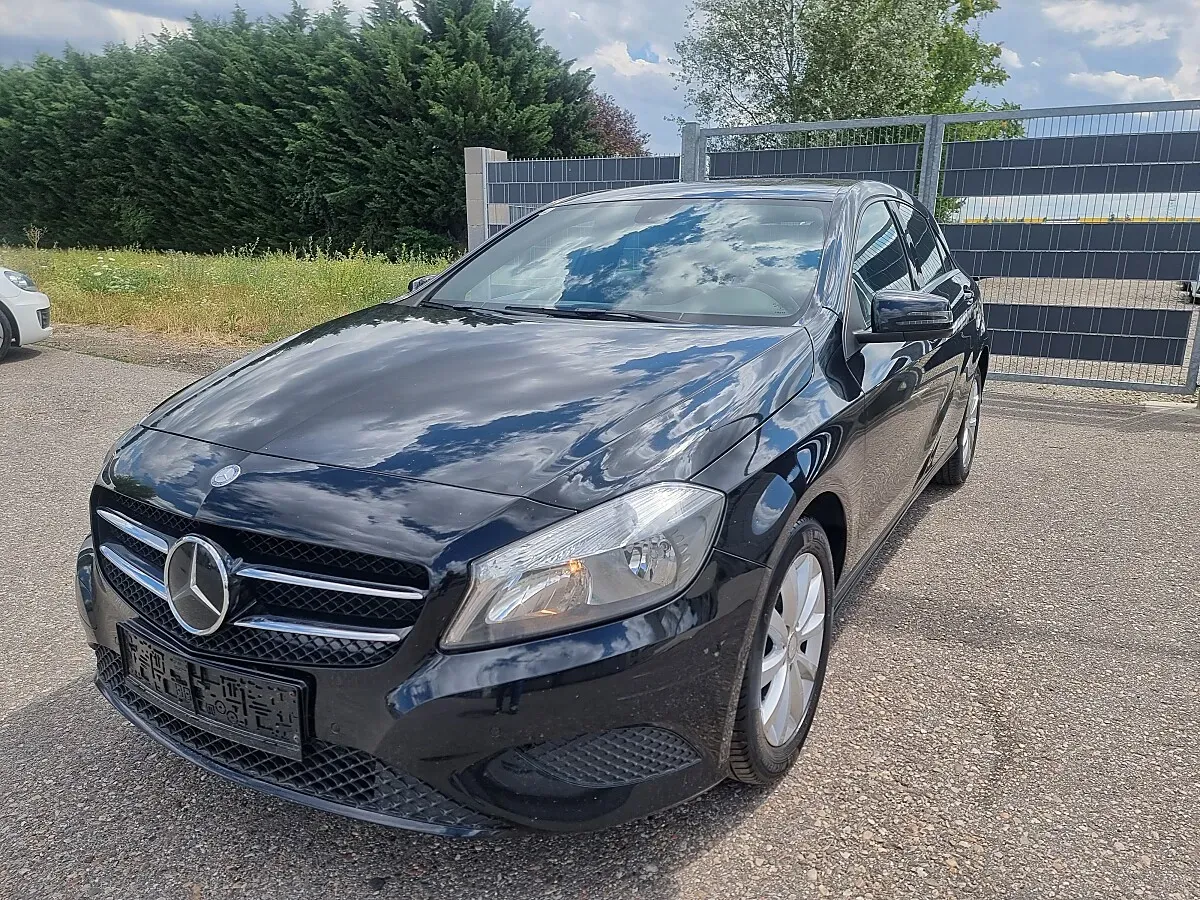 Mercedes-Benz A-Class 2014 photo 2
