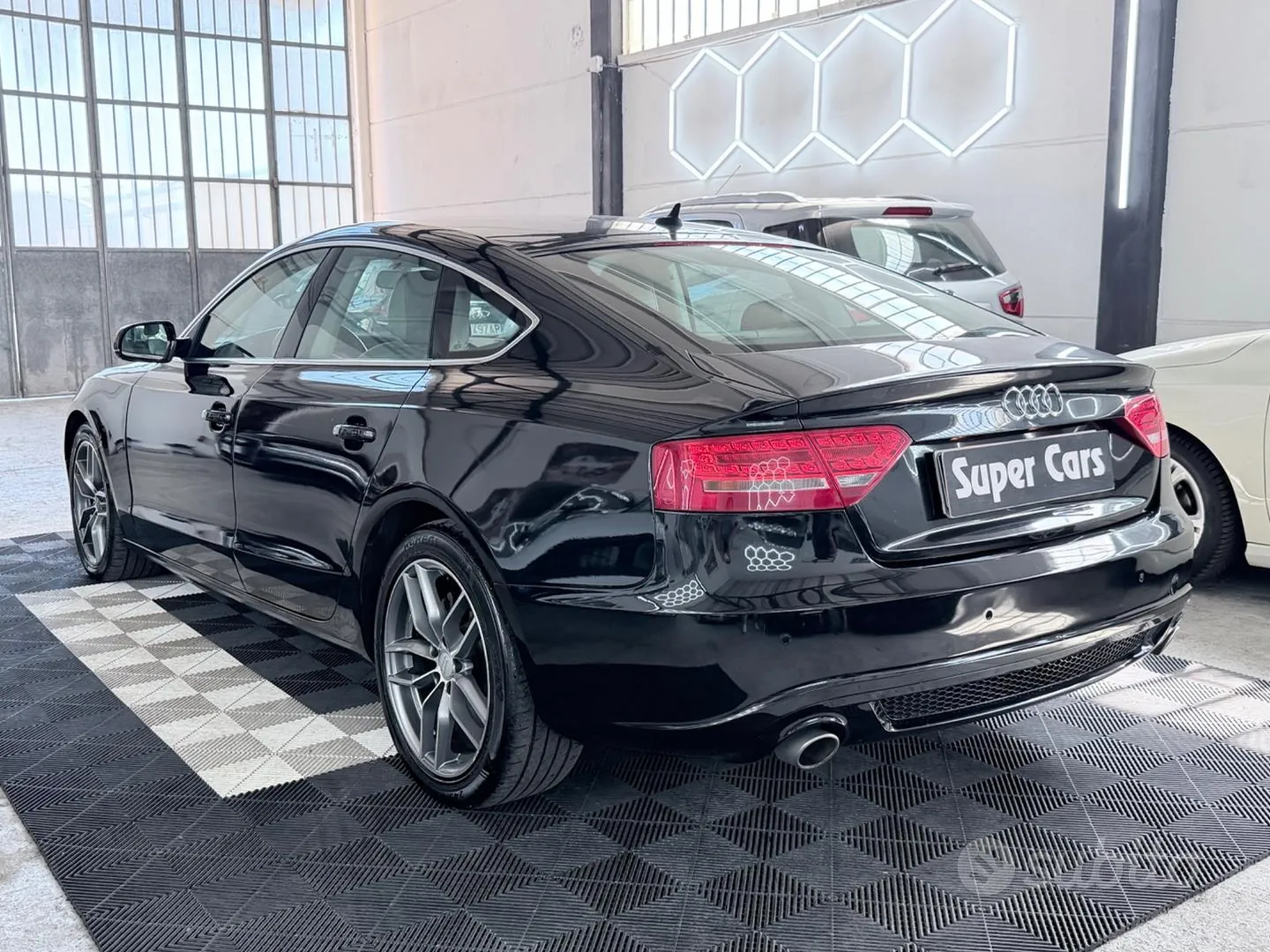 Audi A5 2010 photo 4