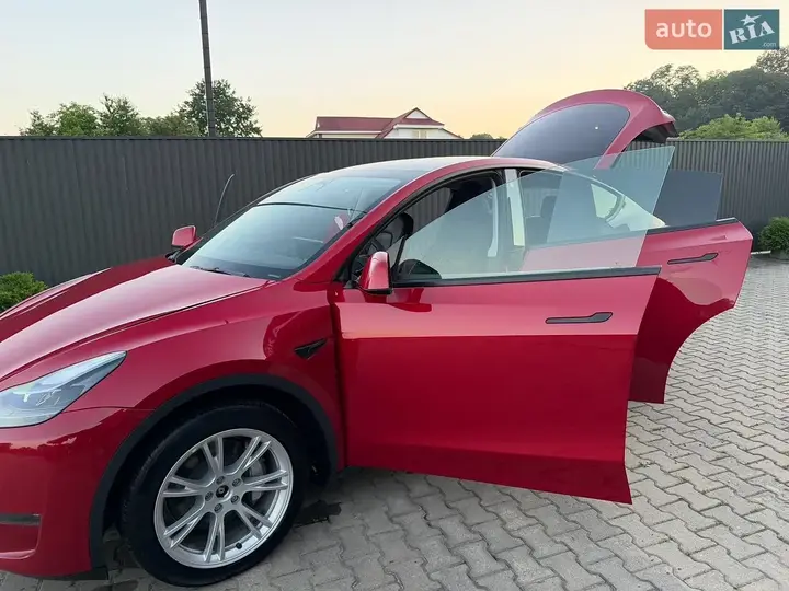 Tesla Model Y 2022 photo 5
