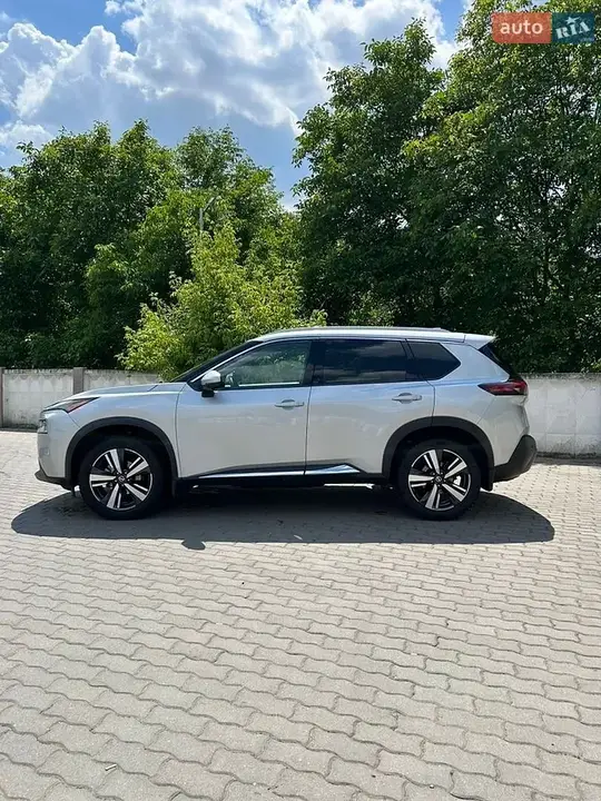 Nissan Rogue