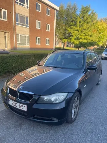 BMW 318 I