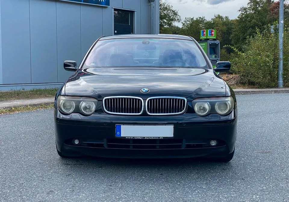 BMW 745I