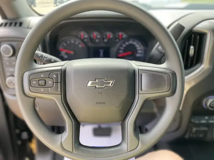 Chevrolet Silverado 1500 2026 photo 4