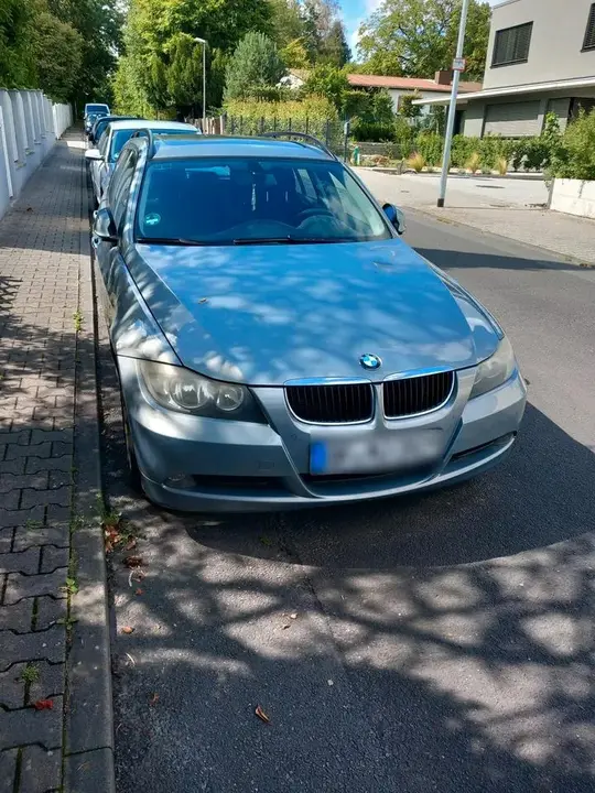 BMW 318I