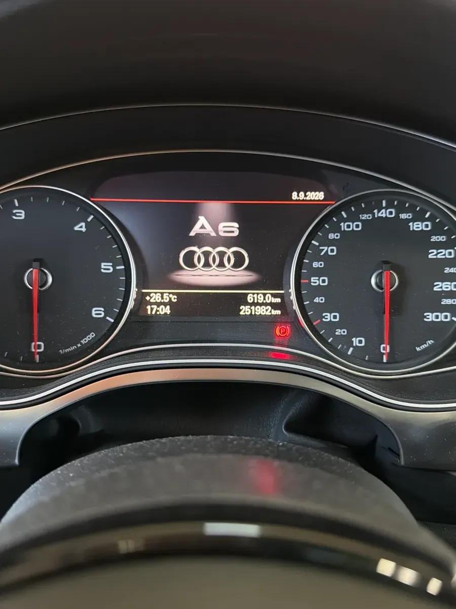 Audi A6 Avant 2014 photo 3
