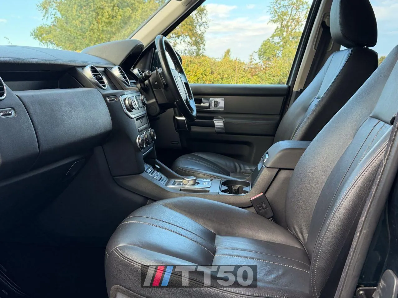 Land Rover Discovery 4 2014 photo 4