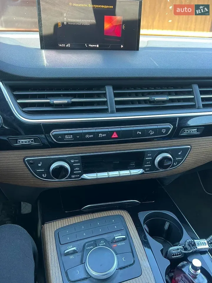 Audi Q7 2017 photo 3