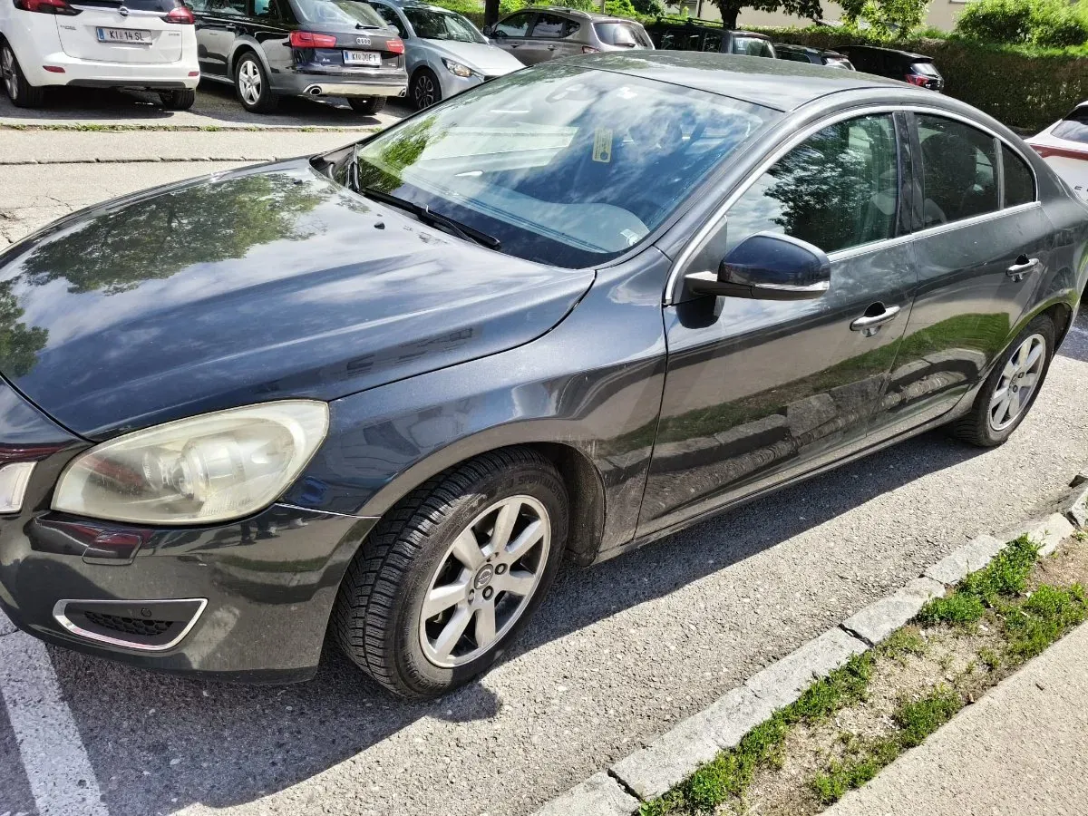 Volvo S60 2011 photo 3