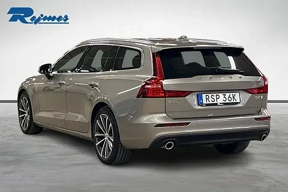 Volvo V60 2021 photo 2