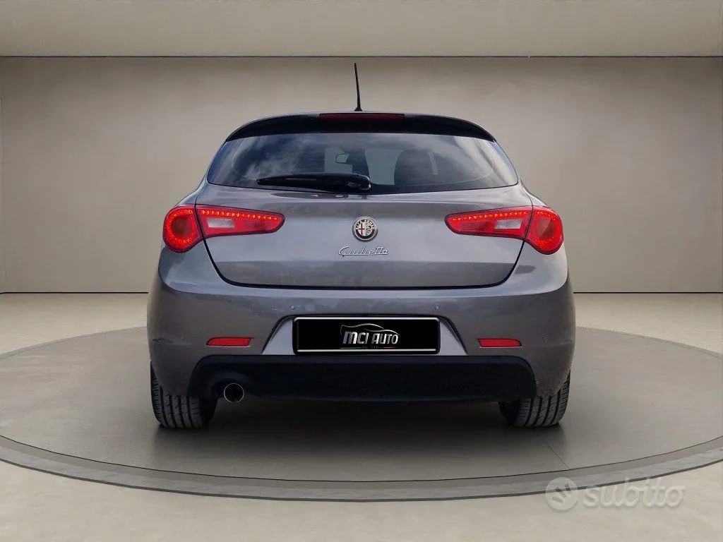 Alfa Romeo Giulietta 2016 photo 4