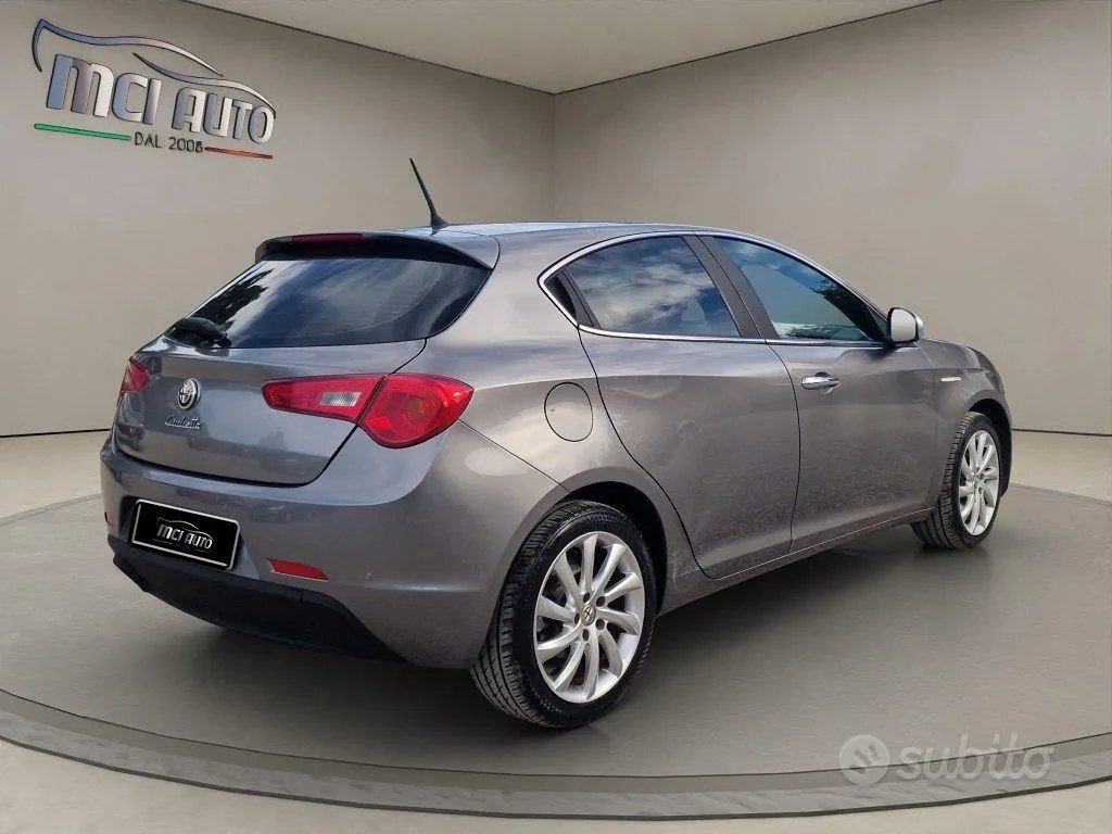 Alfa Romeo Giulietta 2016 photo 5
