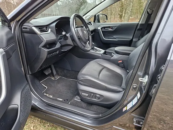 Toyota Rav4 2019 photo 4
