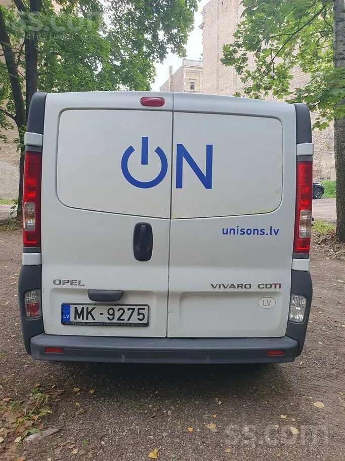 Opel Vivaro 2012 photo 4