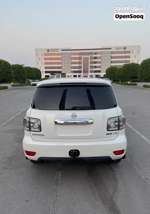 Nissan Patrol 2011 photo 4