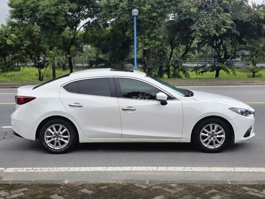 Mazda 3 2016 photo 4