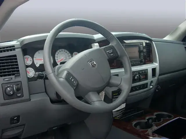 Dodge Ram 1500 2008 photo 2