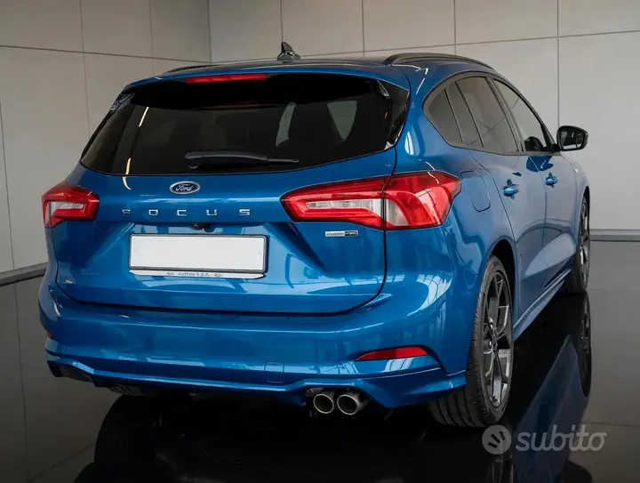 Ford Focus 2021 photo 2